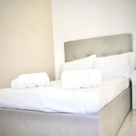 House Relax Centro Di * نابولي